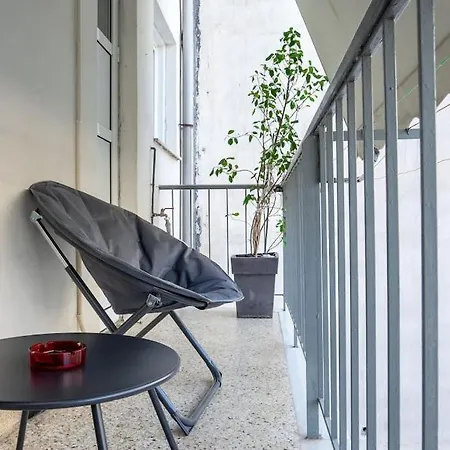 Stylish 1-Bedroom Apartment Central & Cozy! Athen Exterior foto