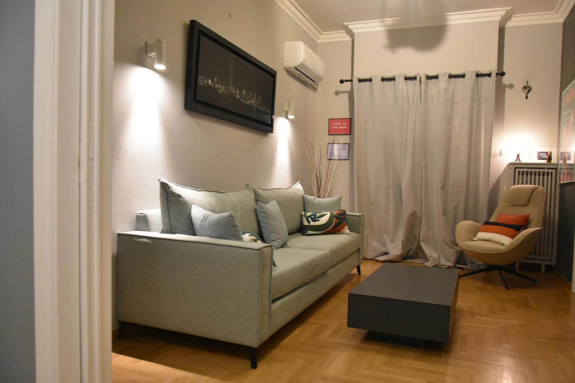 Apartment Stylish 1-bedroom & Cozy! Athens